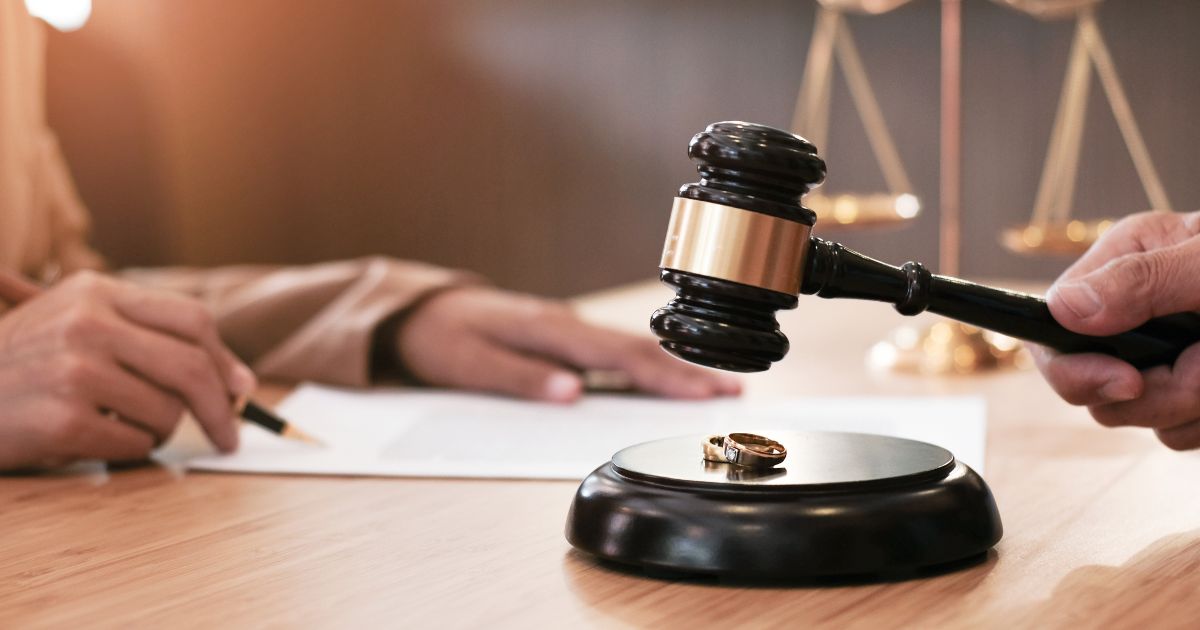 A Middlesex County Divorce Lawyer at Thakkar Family Law Helps You Move Forward